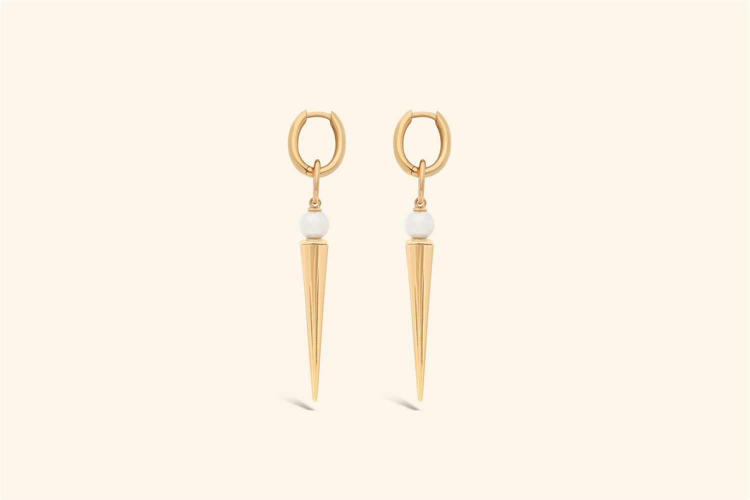 Pampille earrings, yellow gold and pearls